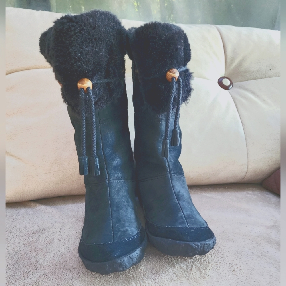 Cushe Cabin Fever Black Waterproof Suede Faux Fur Lined Mid Calf Boots Women's 7